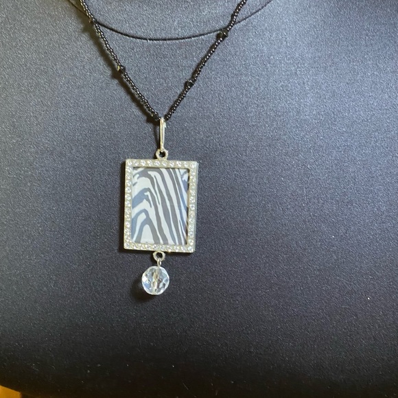 Vintage cowgirl art pendant with clear crystal, black bead chain/reverse zebra - Picture 4 of 8